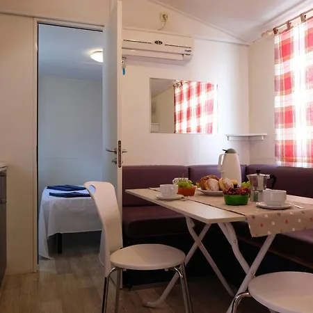 Happy Camp Mobile Homes In Camping Riccione Exterior photo